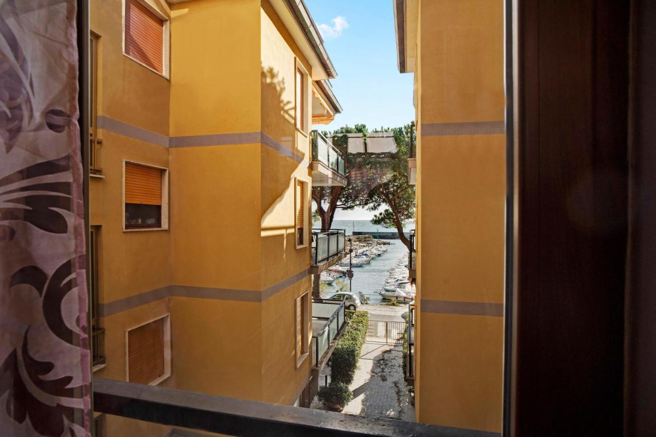 Apartamento Casa Laura Elena San Bartolomeo Al Mare Exterior foto
